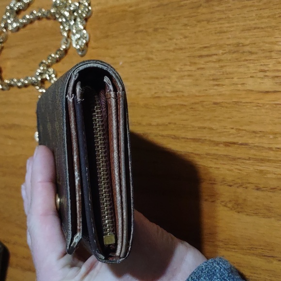 Louis Vuitton monogram compact wallet - Picture 10 of 12